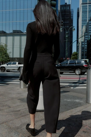 Брюки CARROT с защипами- Заказать в России