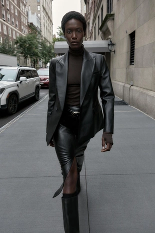 Двубортный блейзер под кожу- Заказать в России