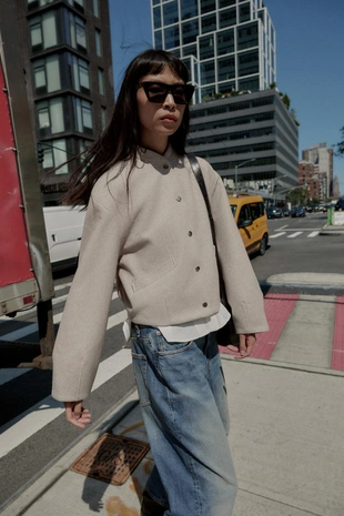 Бомбер из мягкой ткани с эластичным низом- Заказать в России