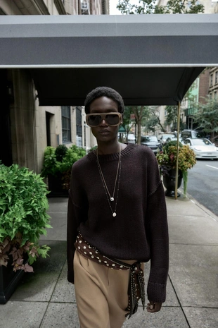 Брюки CARROT с защипами- Заказать в России