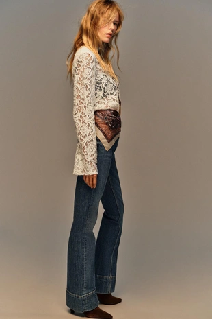 Кружевной топ с подплечниками