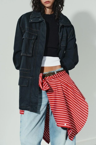 Куртка с карманами и отстрочкой- Заказать в России