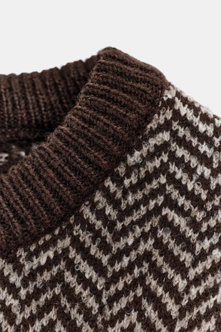 Трикотажный топ-жилет в елочку- Заказать в России