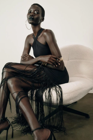 Длинное эластичное платье с бахромой- Заказать в России