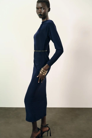 Платье со сборками и поясом- Заказать в России