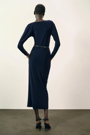 Платье со сборками и поясом- Заказать в России