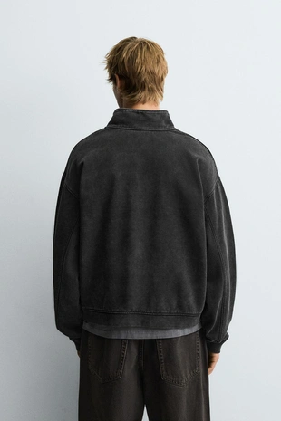 Толстовка с эффектом потертости и воротником на молнии