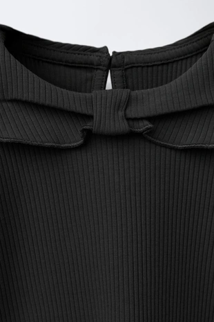 Топ в рубчик с круглым воротником