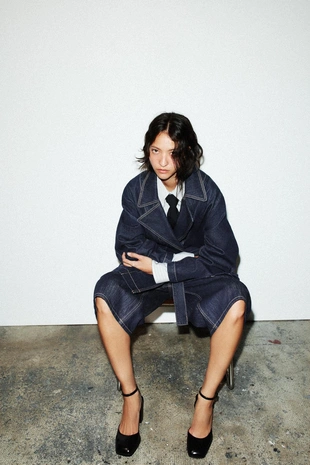 Короткий джинсовый тренч TRF- Заказать в России