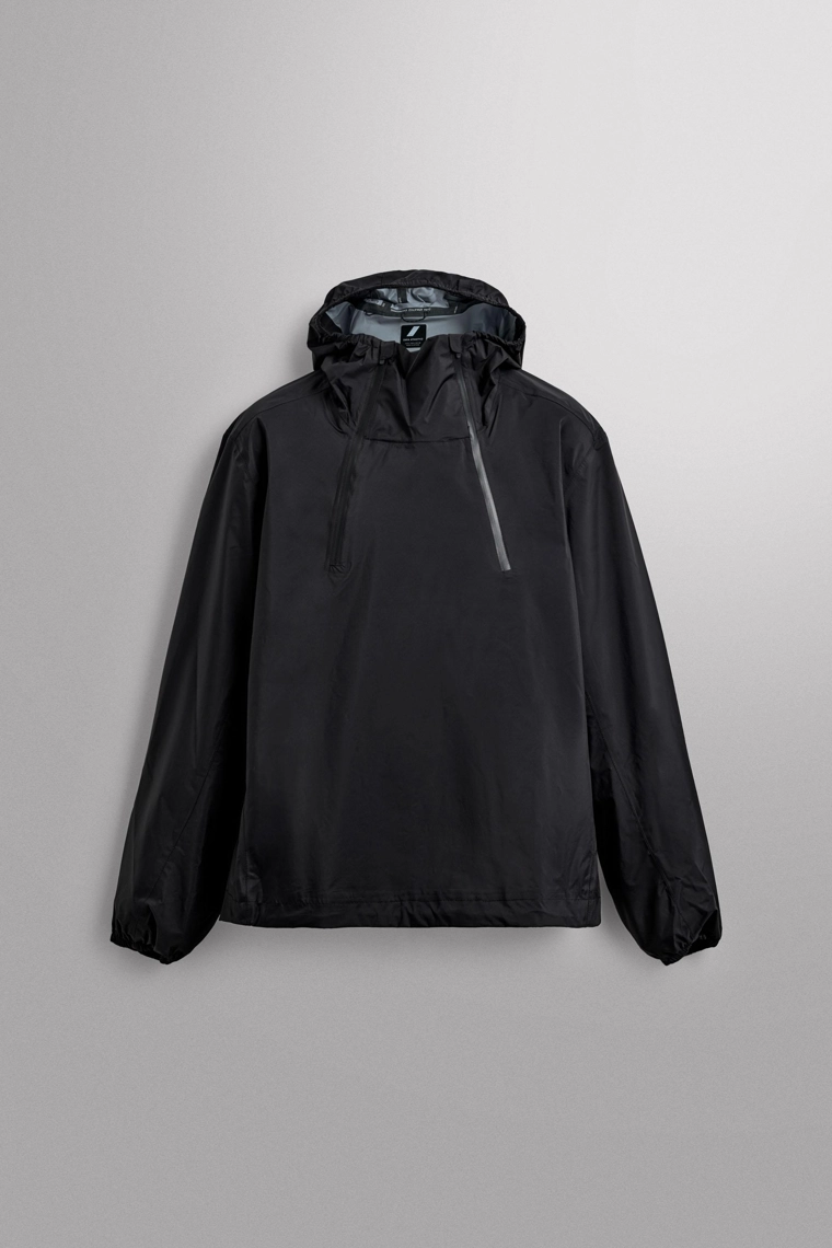 Ветровка с карманом-мешком