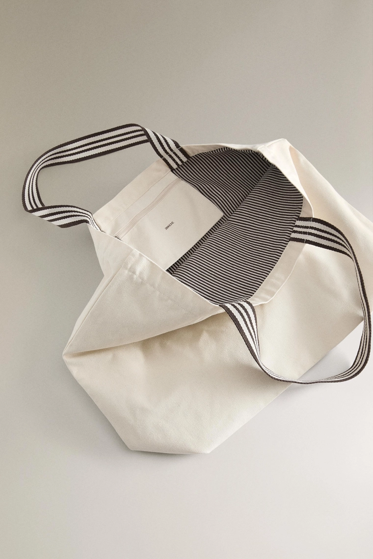 Сумка из перевернутой полосатой ткани