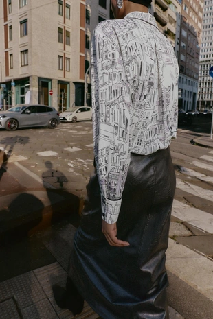 Блуза с принтом и отделкой кантом- Заказать в России