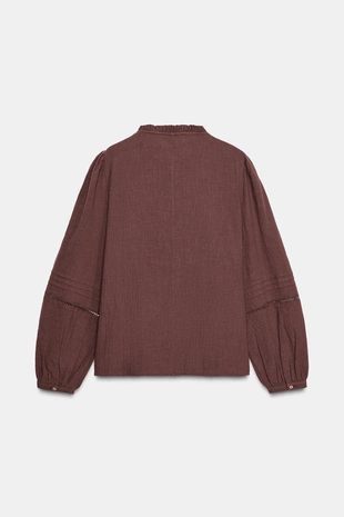 Блуза с вышивкой на груди- Заказать в России