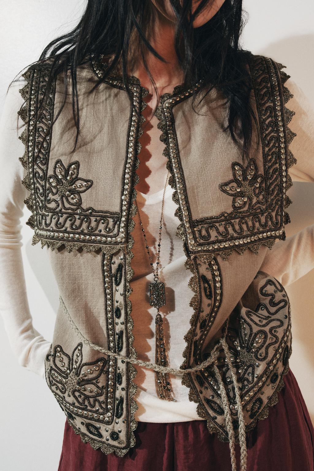 ЖИЛЕТ С ВЫШИВКОЙ И ПОЯСОМ ZW COLLECTION