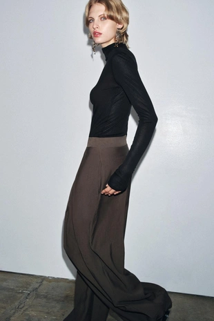 Футболка с воротником-стойкой- Заказать в России