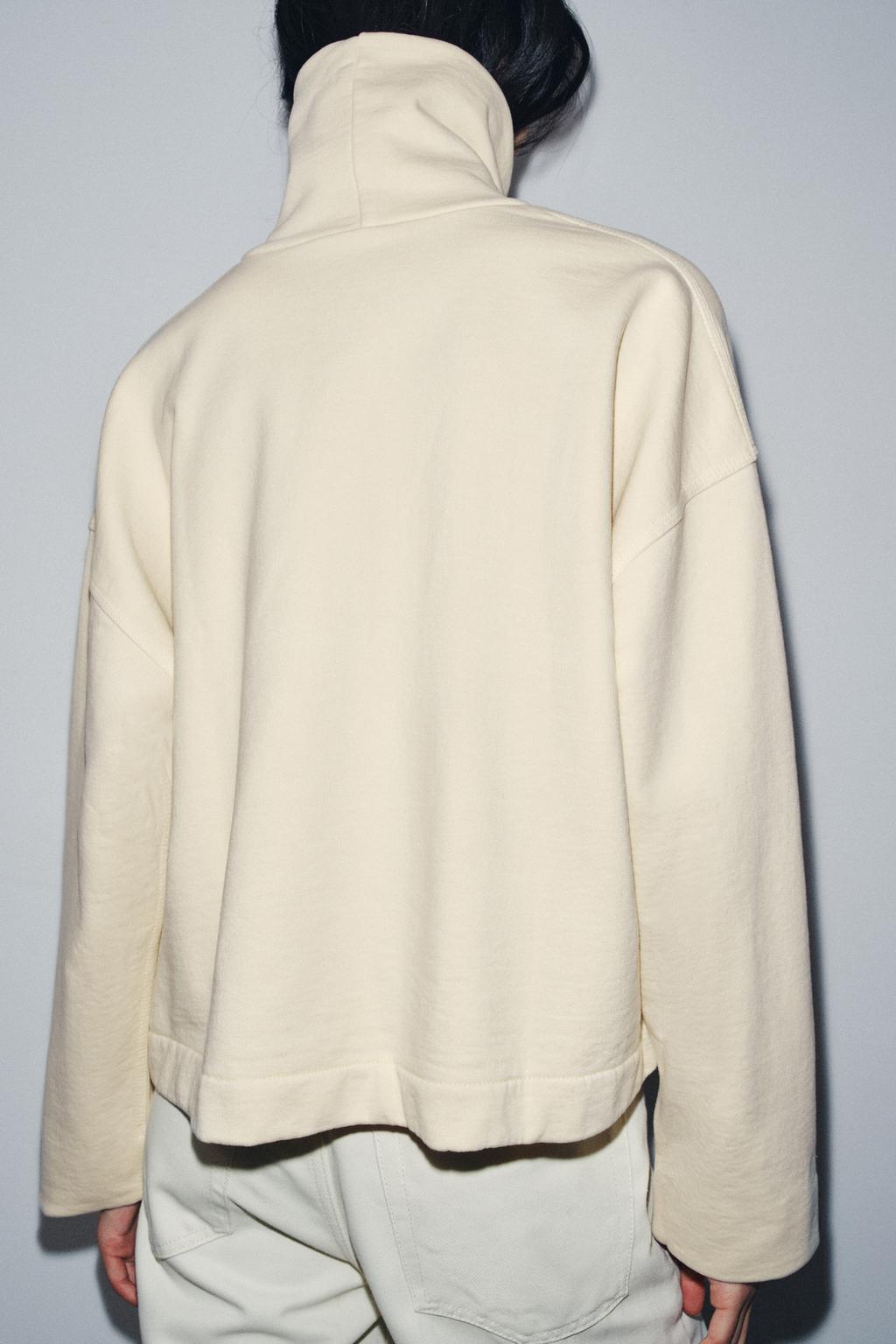 ТОЛСТОВКА OVERSIZE С ВЫСОКИМ ВОРОТНИКОМ