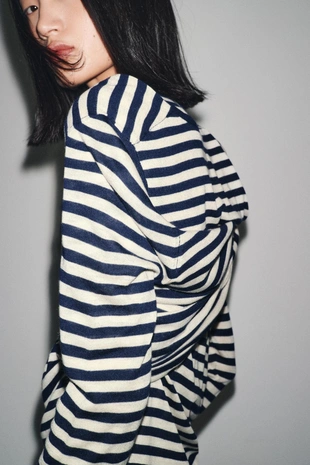 Трикотажный джемпер в полоску- Заказать в России