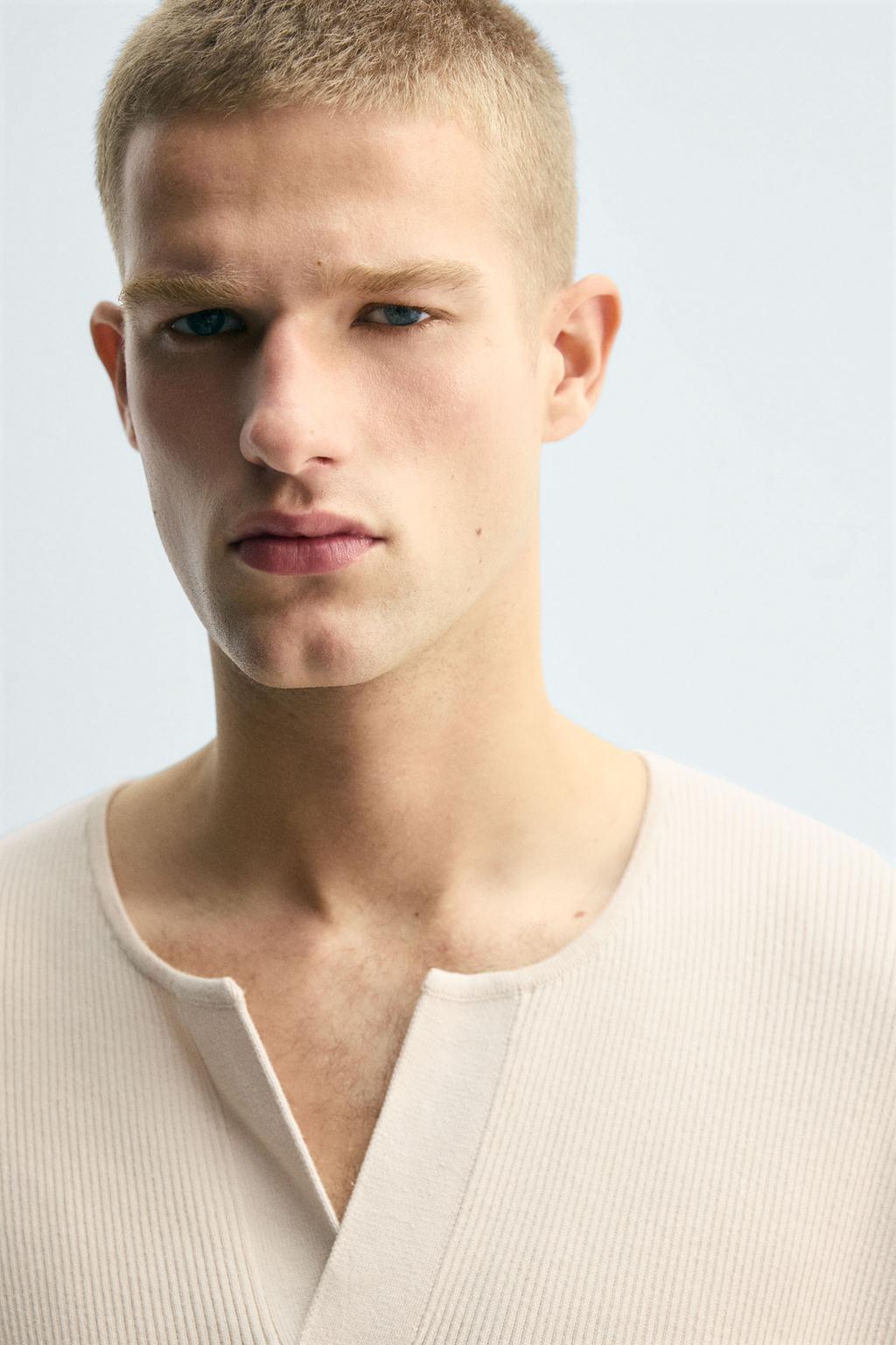 TEXTURED RELAXED FIT SWEATER