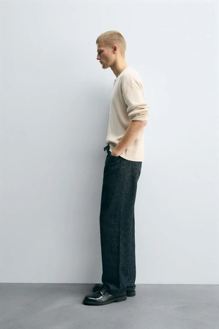 TEXTURED RELAXED FIT SWEATER- Заказать в России