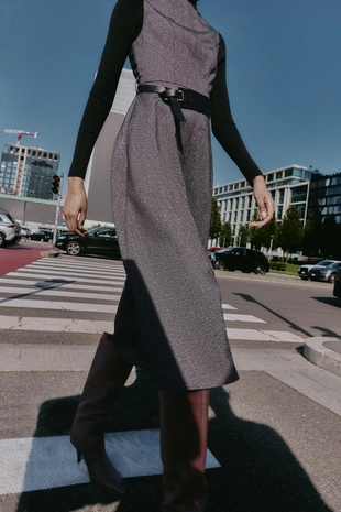 Платье-миди с эффектом жаспе с поясом- Заказать в России