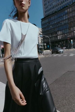 Комбинированное платье миди с юбкой из искусственной кожи- Заказать в России