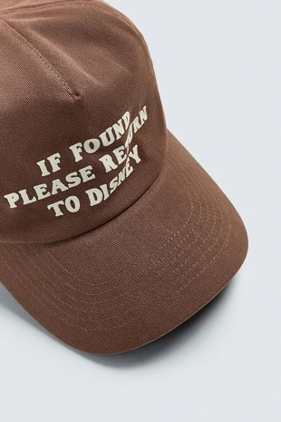 Кепка с текстом HARRY LAMBERT для ZARA X DISNEY- Заказать в России