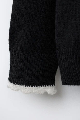 Трикотажный джемпер с отделкой крючком- Заказать в России