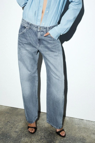 Укороченные джинсы TRF с низкой посадкой и смещенными швами- Заказать в России