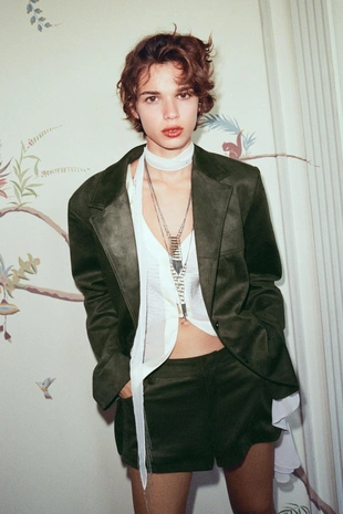 Мини-шорты из искусственной замши- Заказать в России