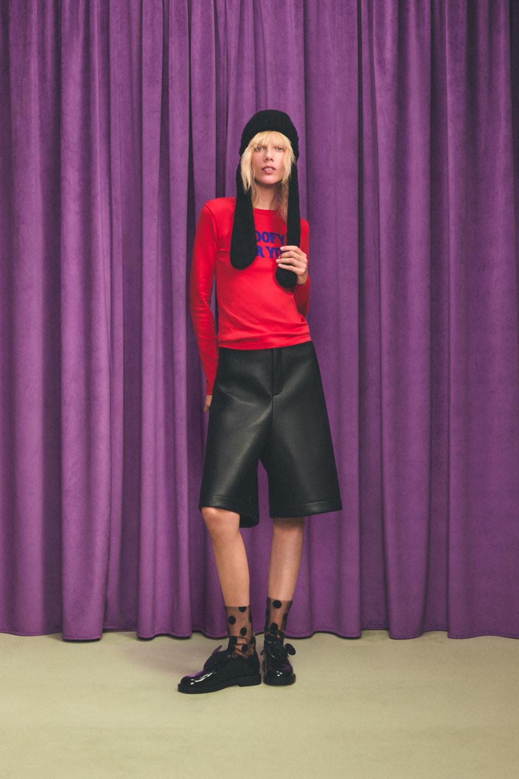 ДЛИННЫЕ БЕРМУДЫ С ЭФФЕКТОМ КОЖИ HARRY LAMBERT FOR ZARA X DISNEY