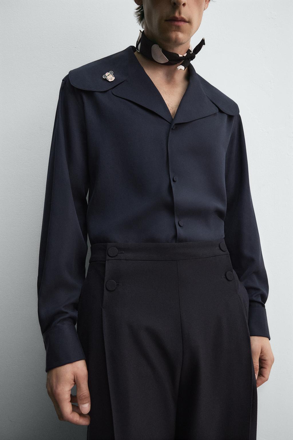 РУБАШКА ИЗ СТРУЯЩЕЙСЯ ТКАНИ С КРУГЛЫМ ВОРОТНИКОМ HARRY LAMBERT FOR ZARA X DISNEY