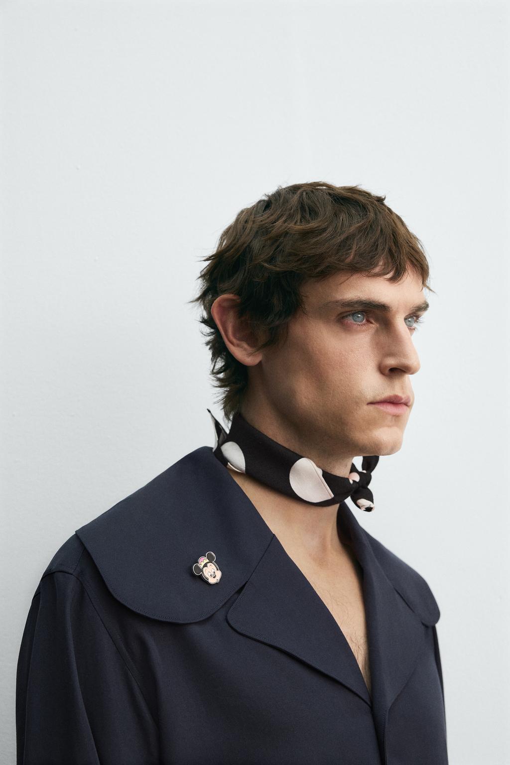 РУБАШКА ИЗ СТРУЯЩЕЙСЯ ТКАНИ С КРУГЛЫМ ВОРОТНИКОМ HARRY LAMBERT FOR ZARA X DISNEY