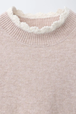 Трикотажный джемпер с отделкой крючком