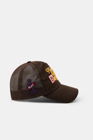 Кепка из саржи с сеткой, вышивкой и нашивками- Заказать в России