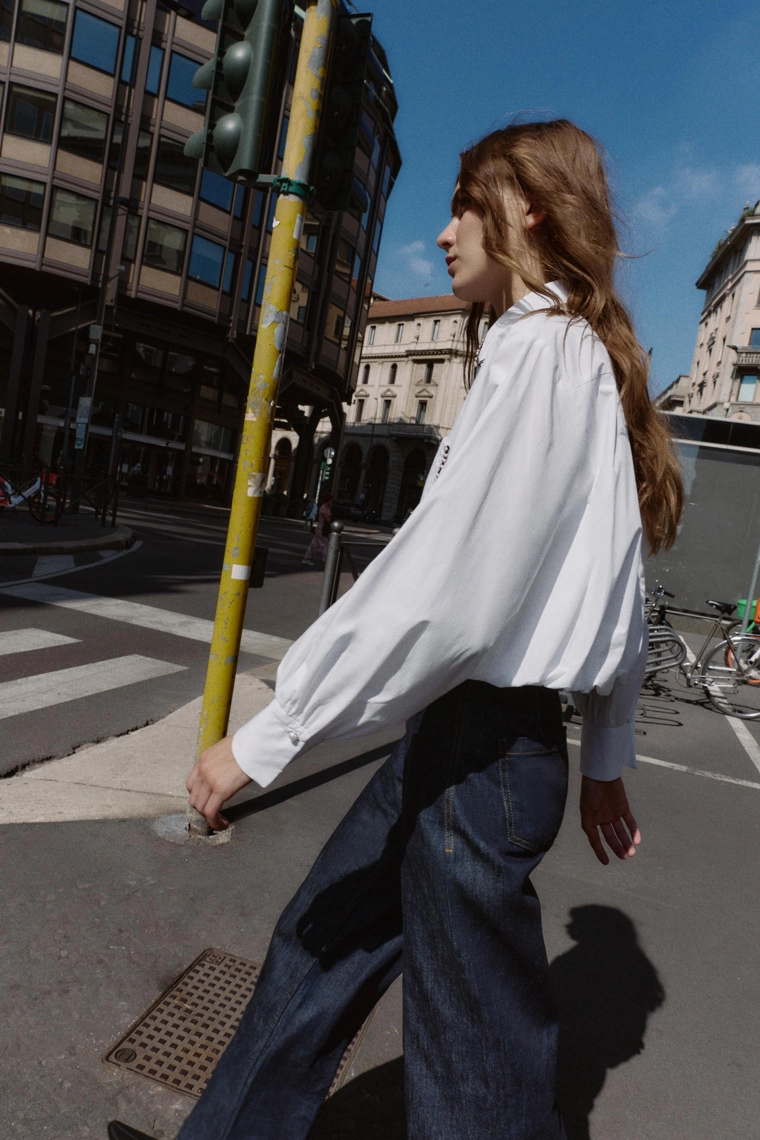 Рубашка с бусинами из поплина