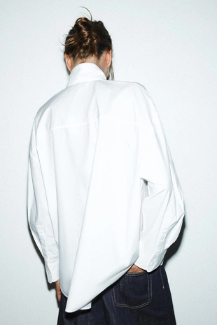 Рубашка оверсайз из поплина с кружевным бантом- Заказать в России