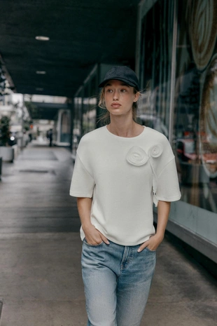 Мягкая футболка FLOR- Заказать в России