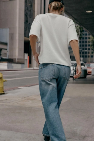 Мягкая футболка FLOR- Заказать в России