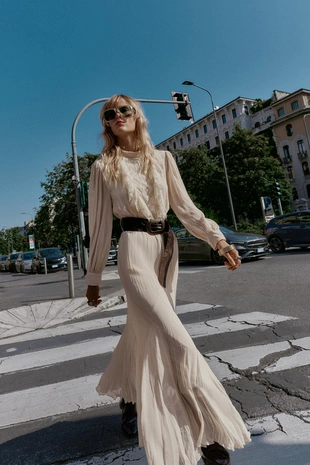 Кружевное платье миди с поясом- Заказать в России