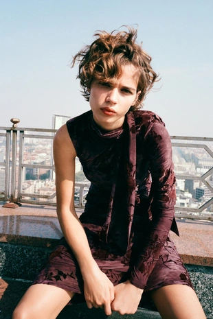 Длинное платье с принтом и платком- Заказать в России