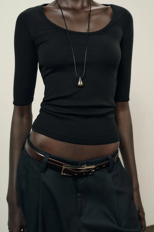 Футболка в рубчик с рукавами реглан