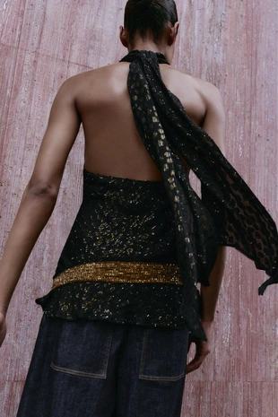 Топ-халтер с металлической отделкой и нитью- Заказать в России