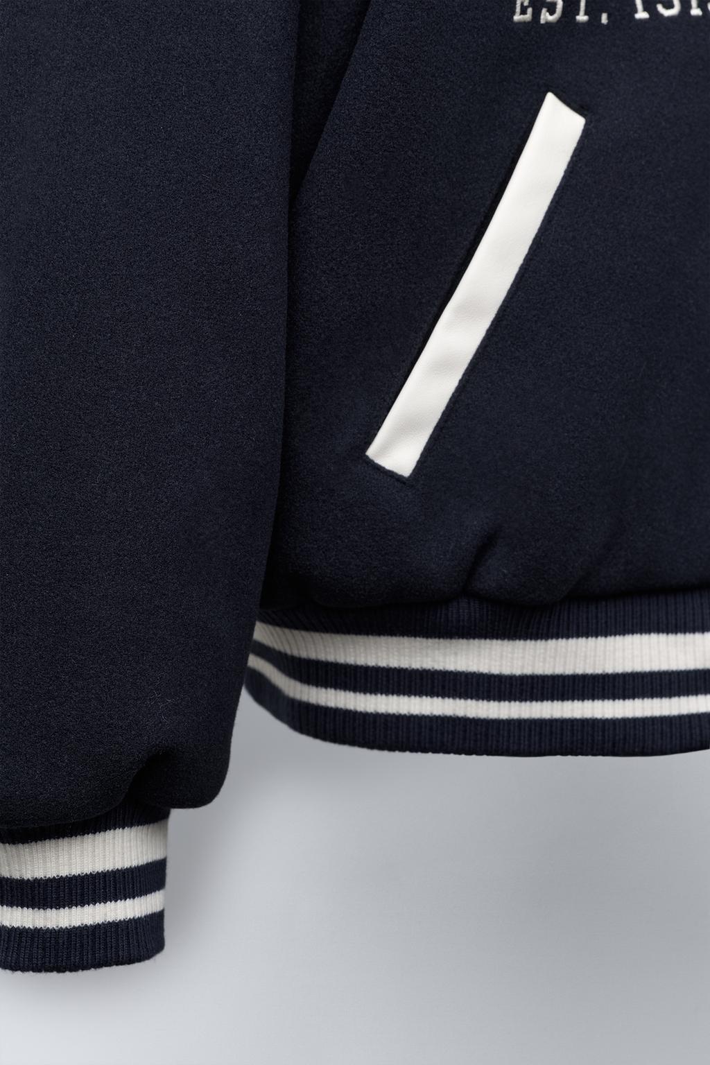 БОМБЕР ИЗ ТКАНИ С НАШИВКАМИ CHAMPION ® X ZARA