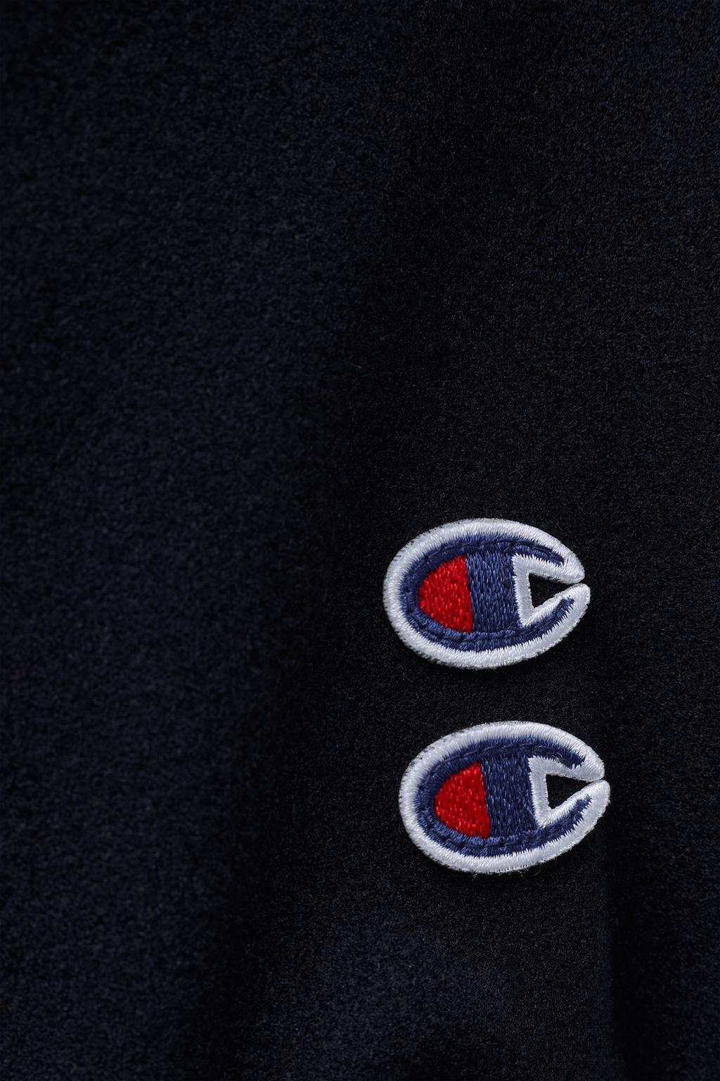 БОМБЕР ИЗ ТКАНИ С НАШИВКАМИ CHAMPION ® X ZARA