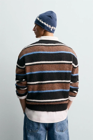 Свитер в полоску с нашивками CHAMPION ® X ZARA- Заказать в России