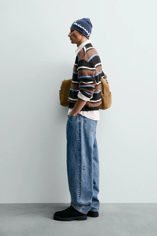 Свитер в полоску с нашивками CHAMPION ® X ZARA- Заказать в России