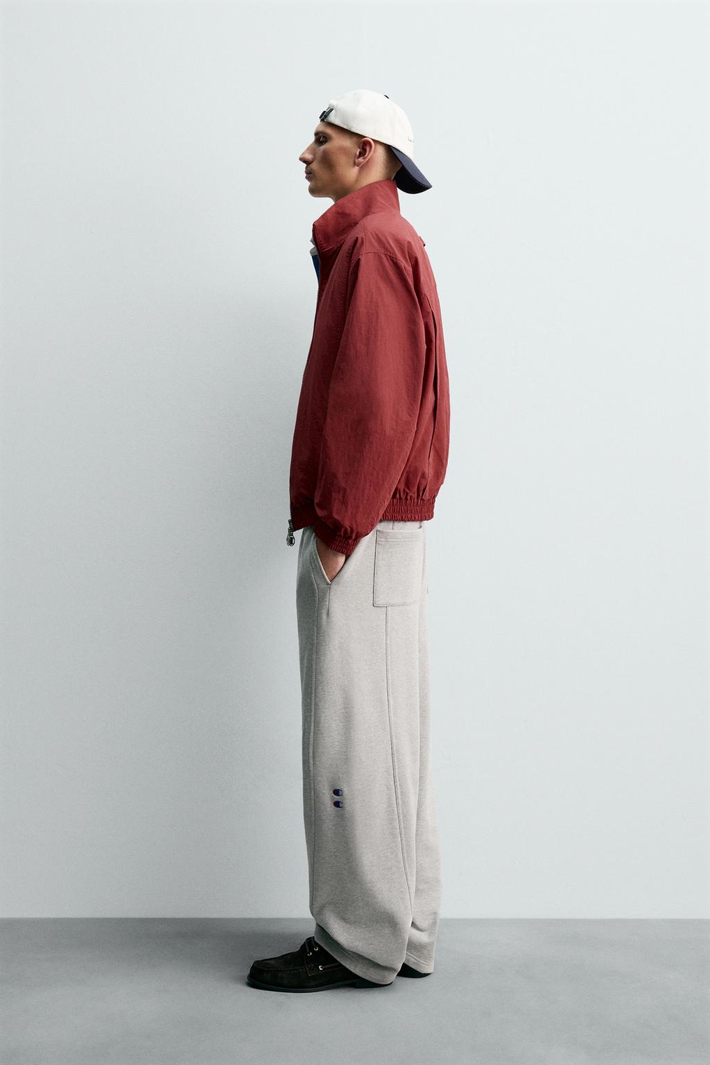 ТЕХНИЧЕСКАЯ КУРТКА С НАШИВКАМИ CHAMPION ® X ZARA