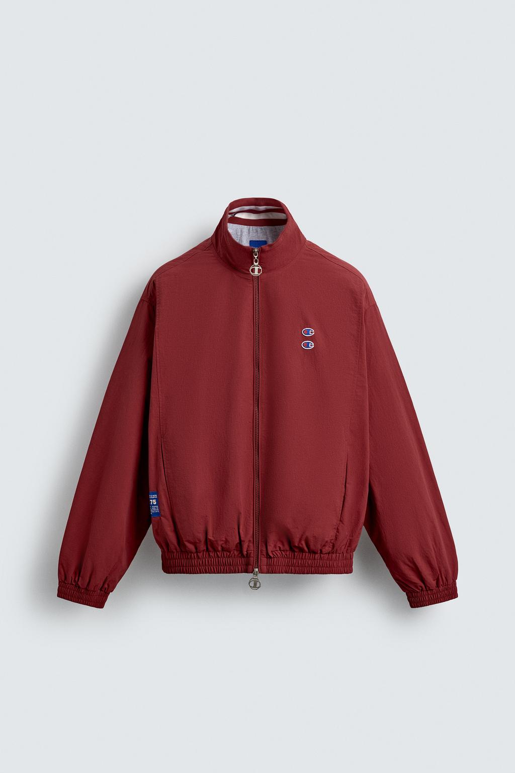 ТЕХНИЧЕСКАЯ КУРТКА С НАШИВКАМИ CHAMPION ® X ZARA
