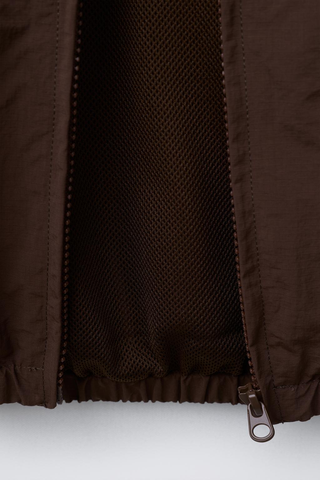 КУРТКА ИЗ НЕЙЛОНА С СУМКОЙ CHAMPION ® X ZARA