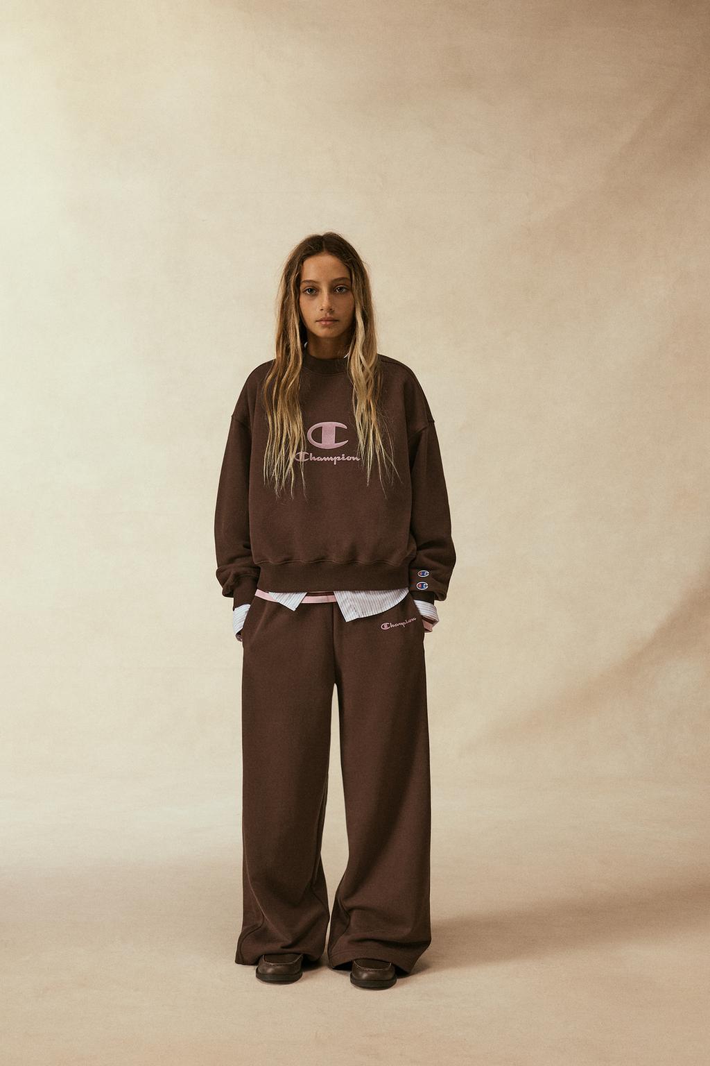 ТОЛСТОВКА С РЕЛЬЕФНОЙ НАДПИСЬЮ CHAMPION ® X ZARA